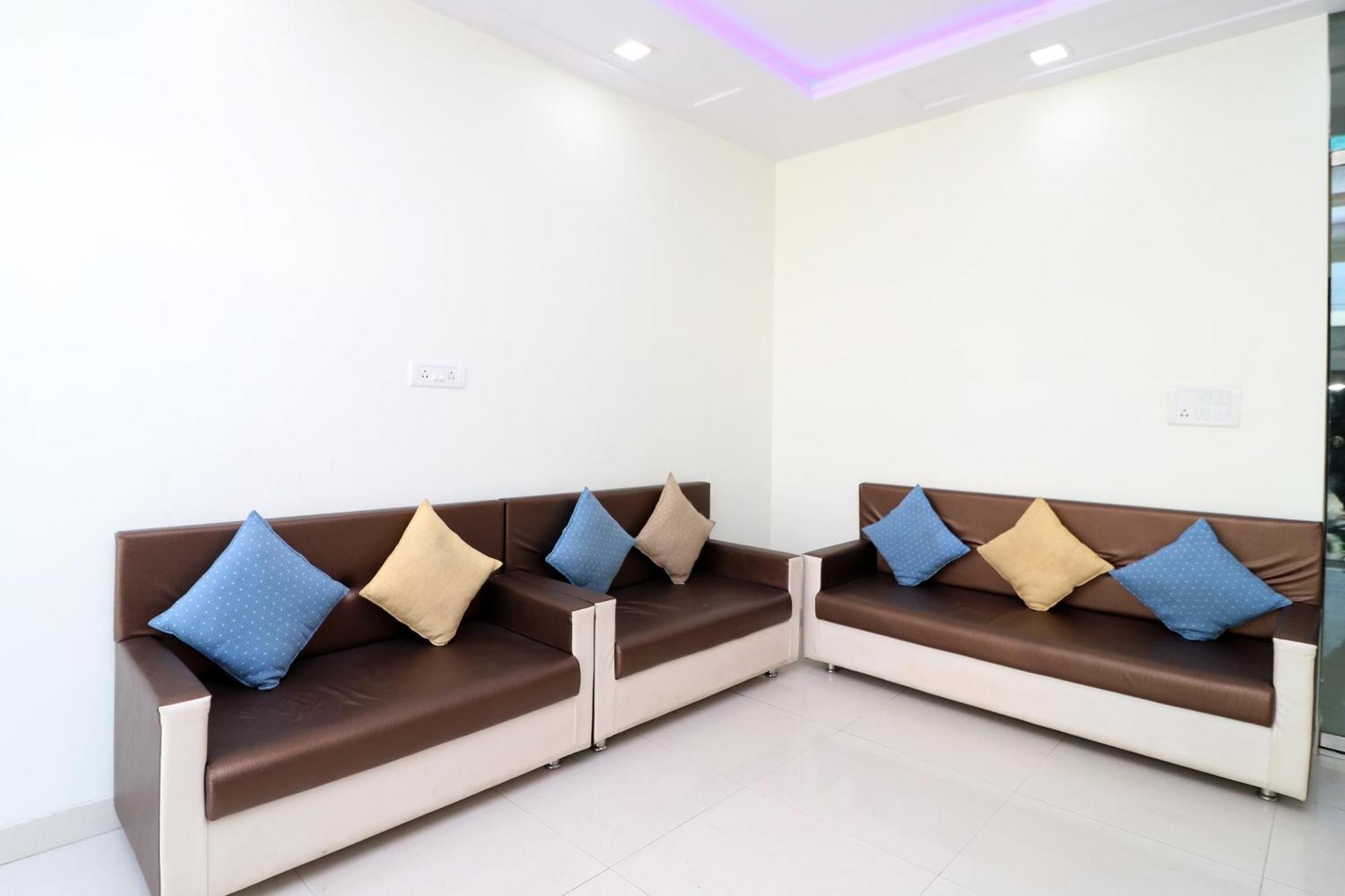 Oyo Hotel The Orient Tree Agra  Dış mekan fotoğraf