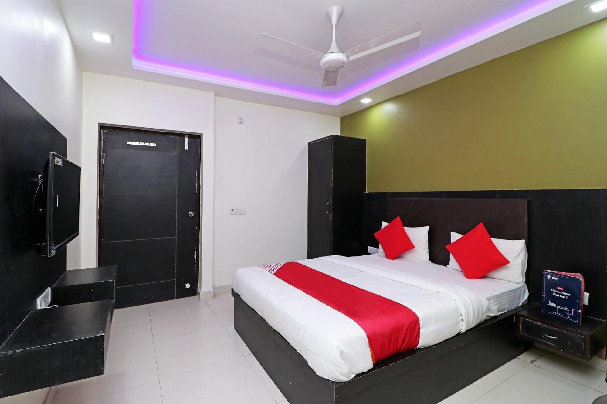 Oyo Hotel The Orient Tree Agra  Dış mekan fotoğraf